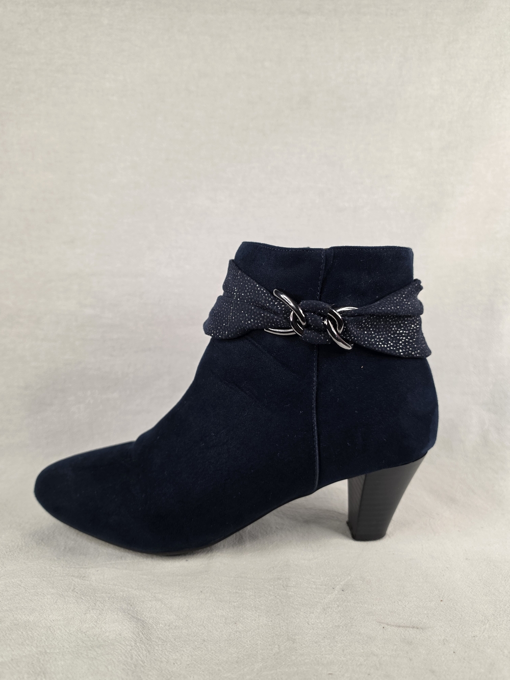 Kasper Casee Navy Blue Suede Fabric Ankle Boots Ruched Chain Strap Size 9.5M
